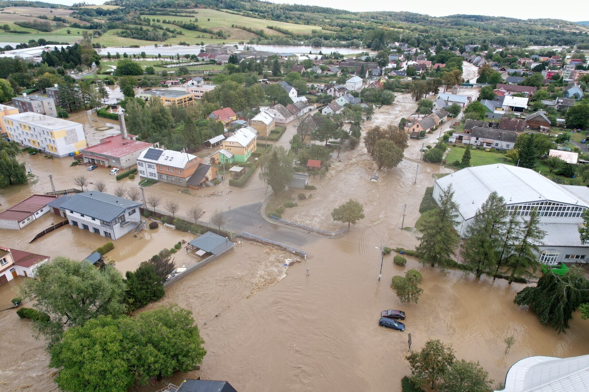 Vzhledem  k počasí a povodním u nás jsme museli zrušit rozvoz v pondělí Všem se moc omlouváme. Balíky poštou budeme odesílat od pondělí, pokud nám to pošta  dovolí. Děkujeme za pochopení